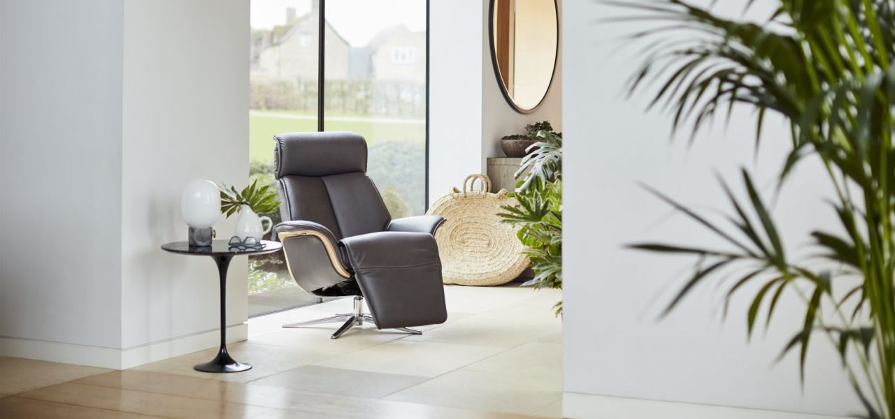 G Plan Oslo Leather Swivel Chair Lifestyle